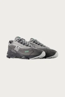 Footwear<New Balance 1000 - Black/Dark Silver Metallic/Lime Leaf