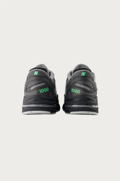 Footwear<New Balance 1000 - Black/Dark Silver Metallic/Lime Leaf