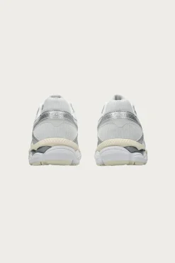 Footwear<ASICS Gel-Cumulus 16 - White/White