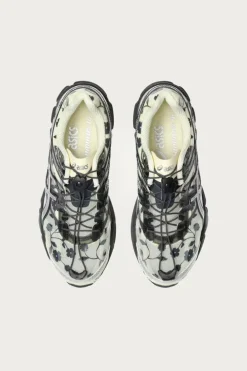 Footwear<ASICS Gel-Cumulus 16 SSCB - Ivory/Black