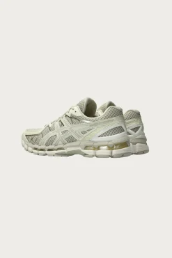 Footwear<ASICS Gel-Kayano 20 - Fossil/Cream