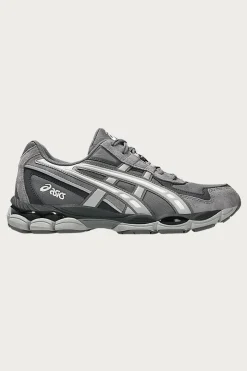 Footwear<ASICS Gel-NYC 2055 - Carbon/Cement Grey