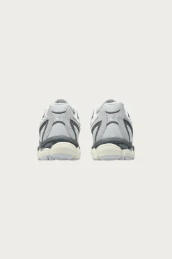 Footwear<ASICS Gel-NYC 2055 - Glacier Grey/Cream